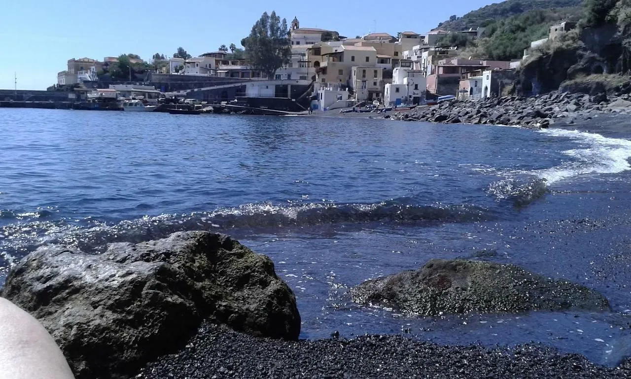 La Casa Di Titti E Jack Villa Malfa Nyaraló