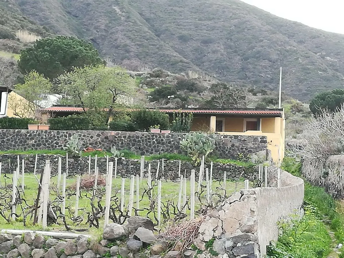 Nyaraló La Casa Di Titti E Jack Villa Malfa