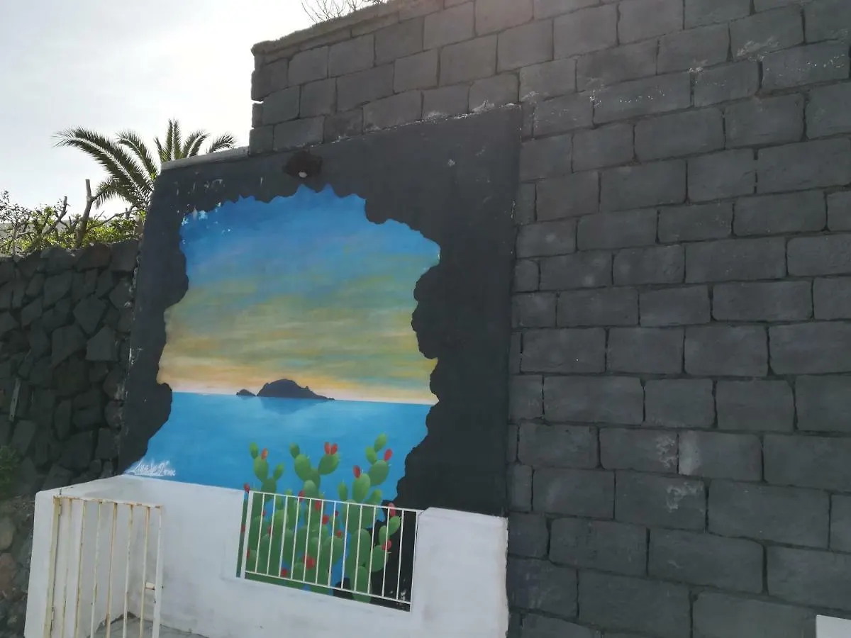 La Casa Di Titti E Jack Villa Malfa Nyaraló