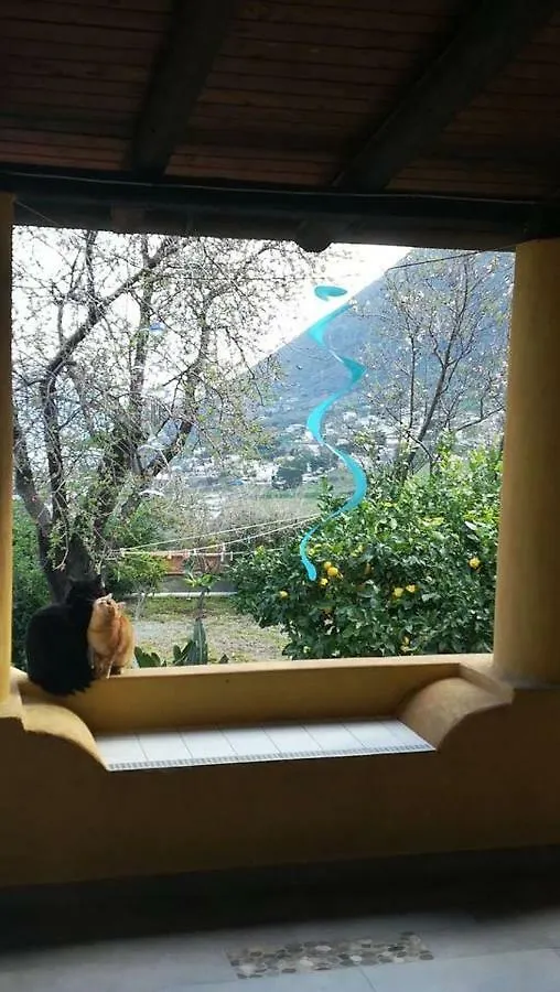 La Casa Di Titti E Jack Villa Malfa  Italy